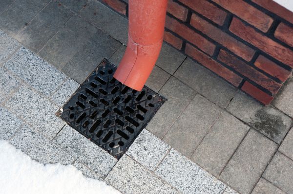Downspout Drainage Service in Newark